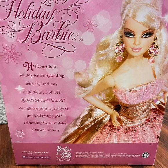 2009 Holiday Barbie (NRFB) 50th Anniversary! - Picture 3 of 5
